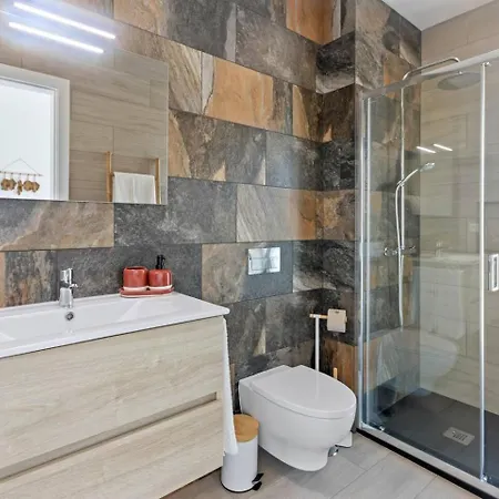Modern With Private Pool Near Baleal * アトウギア・ダ・バレイア