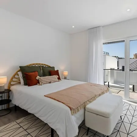 別荘 Modern With Private Pool Near Baleal アトウギア・ダ・バレイア