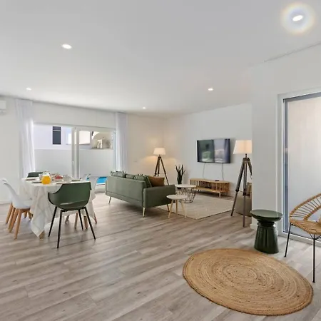 別荘 Modern With Private Pool Near Baleal アトウギア・ダ・バレイア