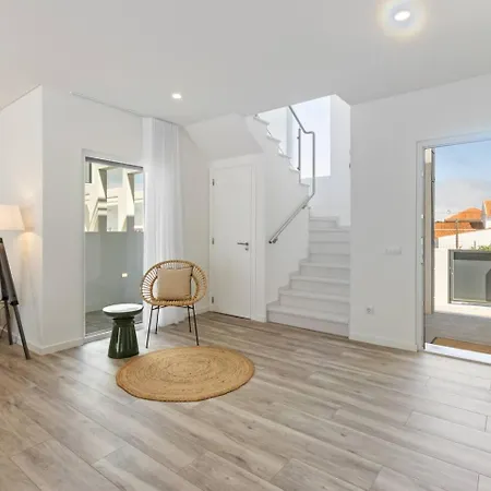 Modern With Private Pool Near Baleal アトウギア・ダ・バレイア