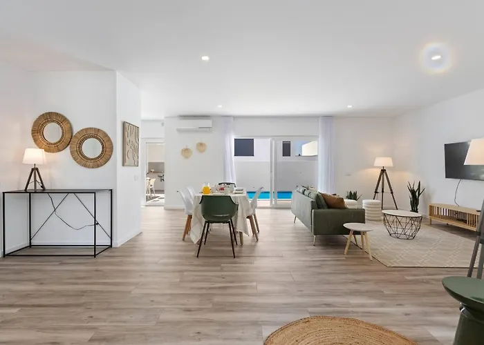 Modern With Private Pool Near Baleal Hébergement de vacances *