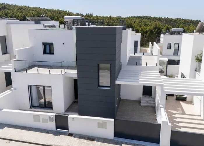 Modern With Private Pool Near Baleal Hébergement de vacances *