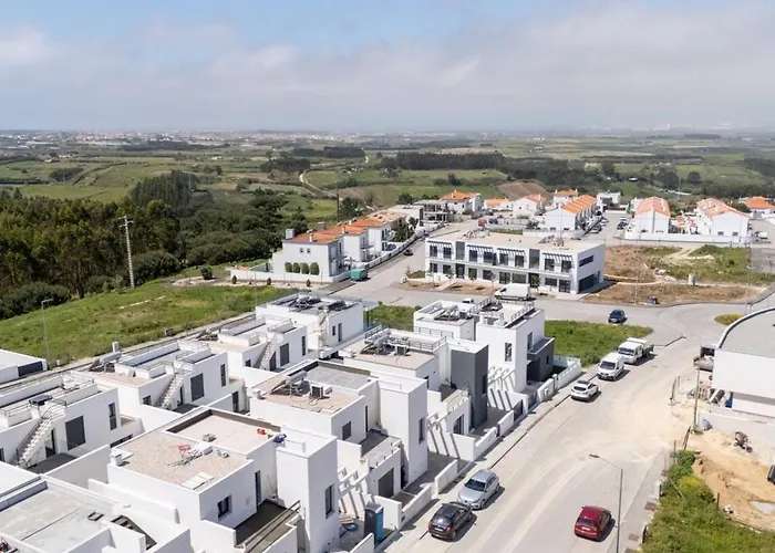 Modern With Private Pool Near Baleal Atouguia Da Baleia