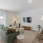 Modern With Private Pool Near Baleal