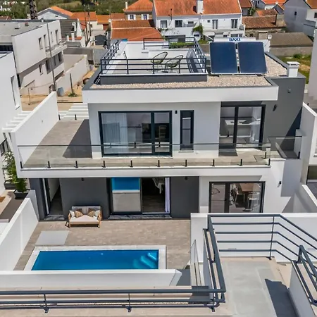 بيت للعطل Modern With Private Pool Near Baleal *