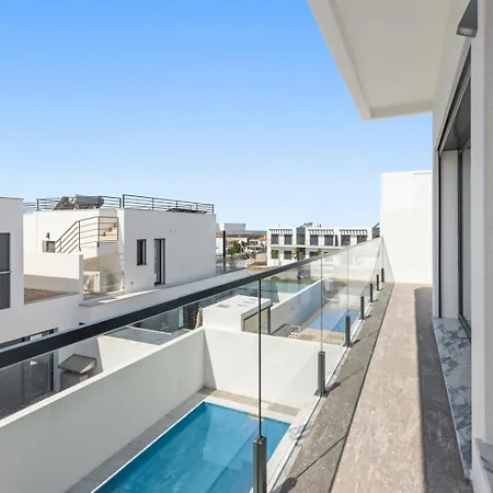 Modern With Private Pool Near Baleal
