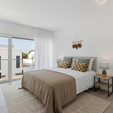 Modern With Private Pool Near Baleal Casa vacanze Atouguia Da Baleia